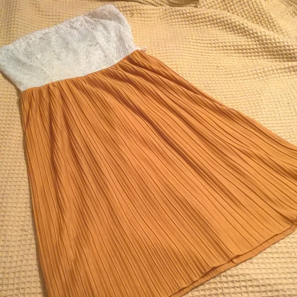 Forever 21 Strapless Empire Waist Dress S